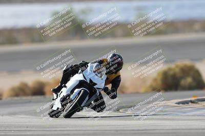 media/Nov-16-2025-Race Pace (Sun) [[8c5fa54630]]/Non Verified Riders (1st 20 Minutes)/1-Turn 14 (10am)/